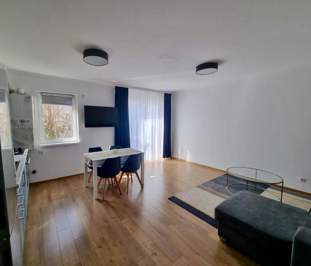 Lily Central Apartment With Free Parking Тыргу-Муреш Экстерьер фото