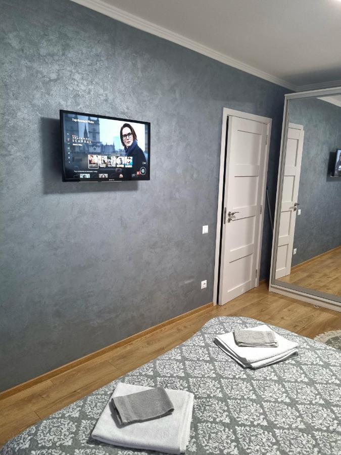 Lily Central Apartment With Free Parking Тыргу-Муреш Экстерьер фото